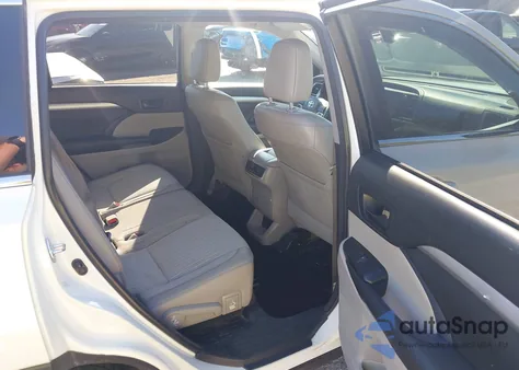 2018 Toyota Highlander Le Plus из США, поврежденный, VIN 5TDZZRFH1JS256189